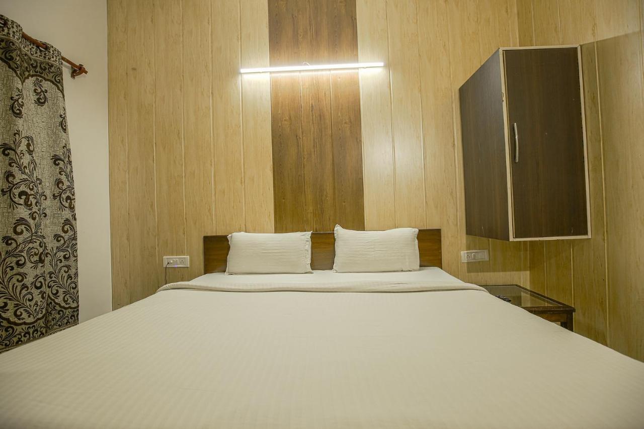 Hotel Hk Continental Amritsar Eksteriør bilde