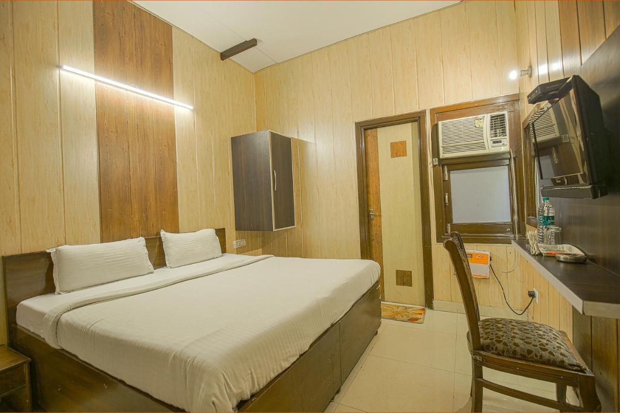 Hotel Hk Continental Amritsar Eksteriør bilde