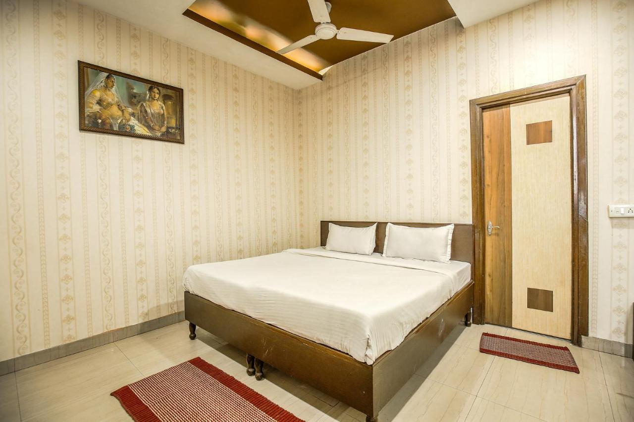 Hotel Hk Continental Amritsar Eksteriør bilde
