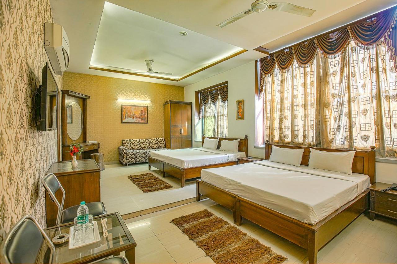 Hotel Hk Continental Amritsar Eksteriør bilde