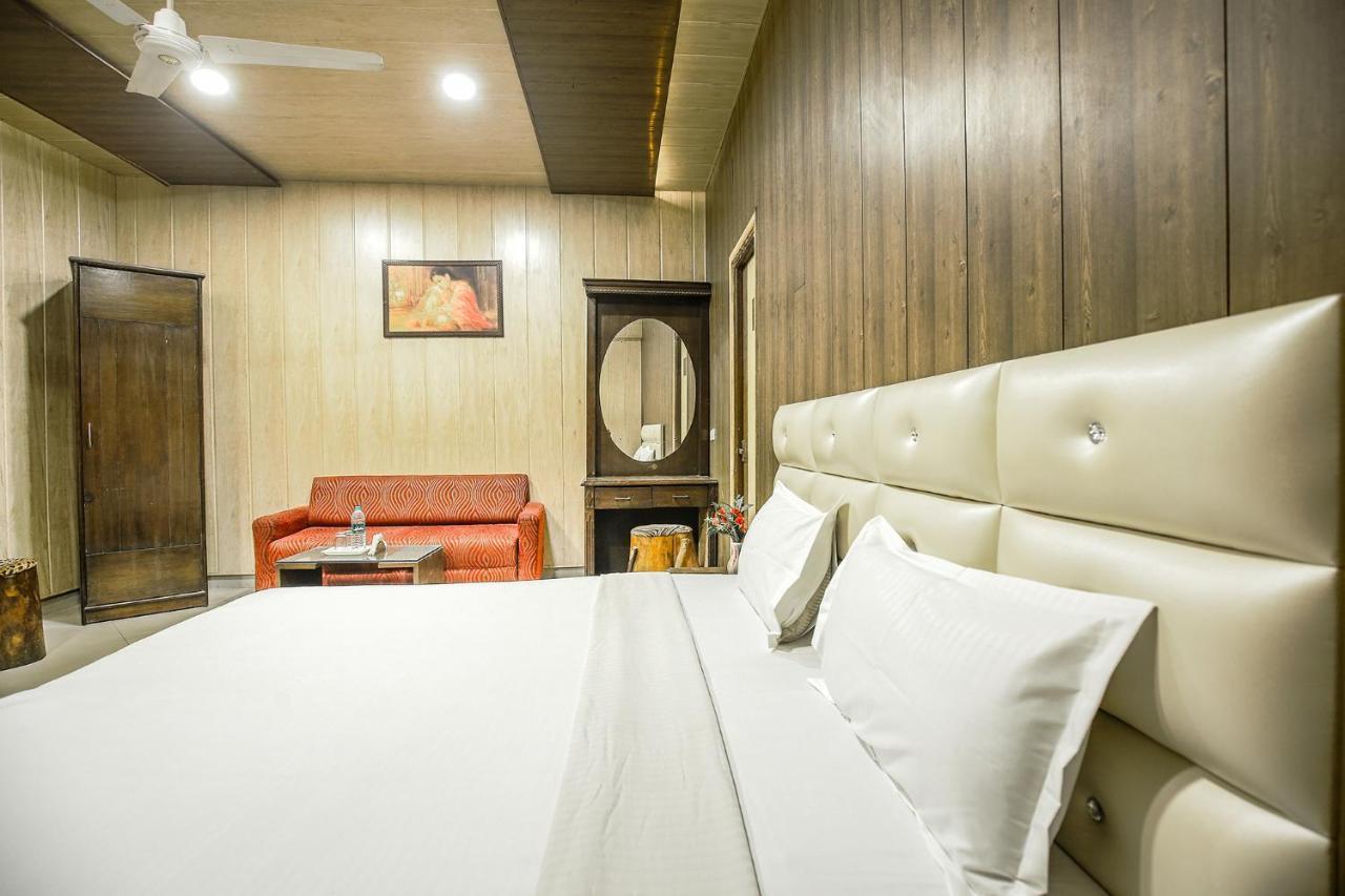 Hotel Hk Continental Amritsar Eksteriør bilde