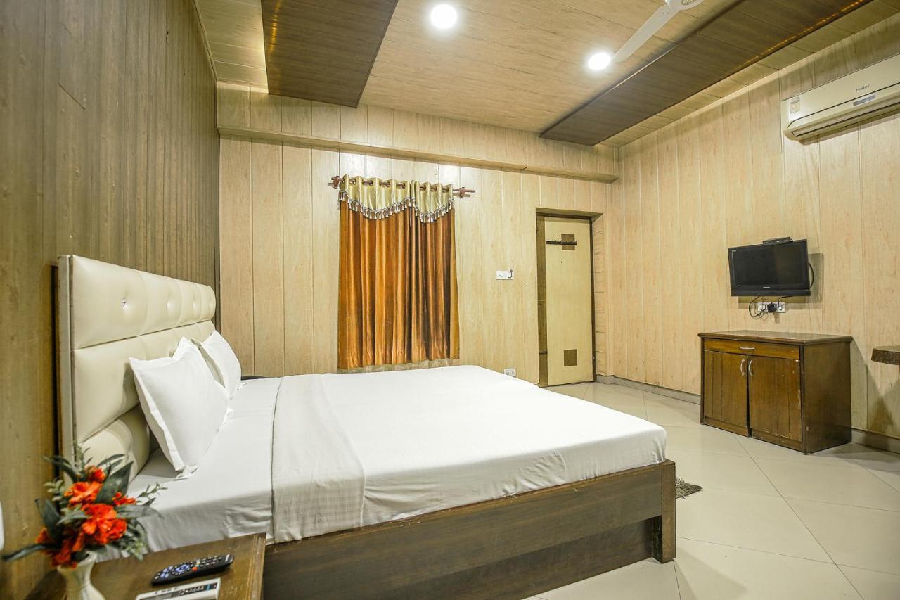 Hotel Hk Continental Amritsar Eksteriør bilde
