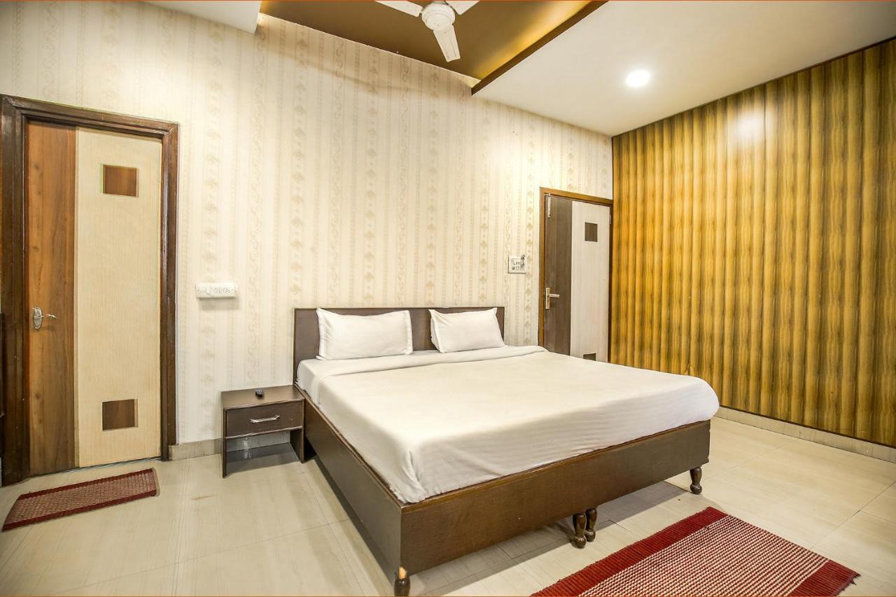 Hotel Hk Continental Amritsar Eksteriør bilde