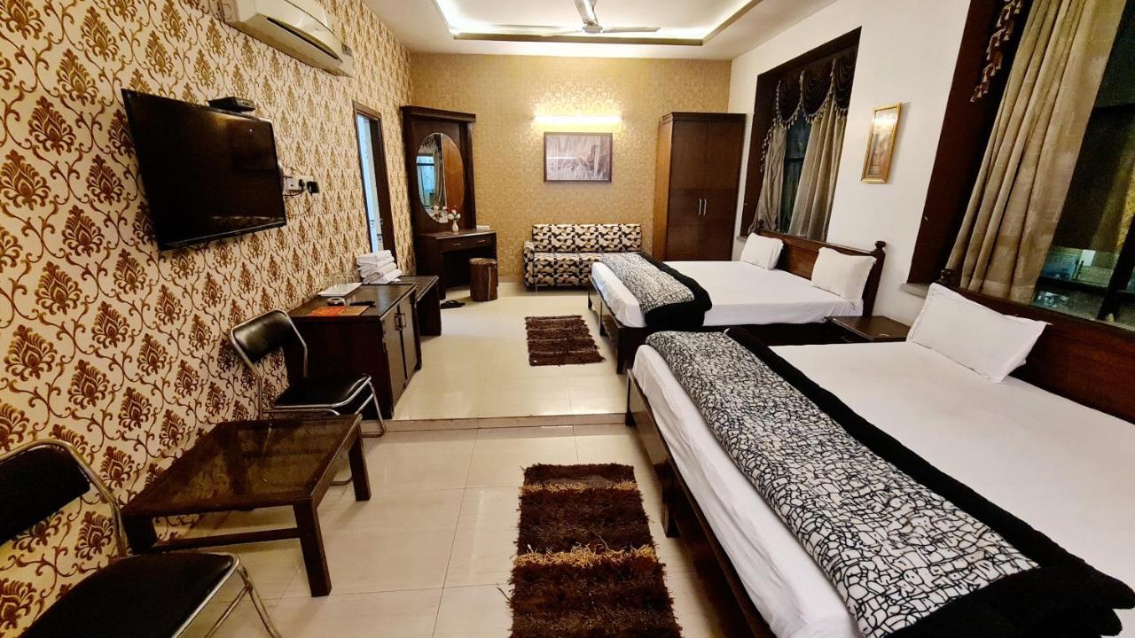 Hotel Hk Continental Amritsar Eksteriør bilde