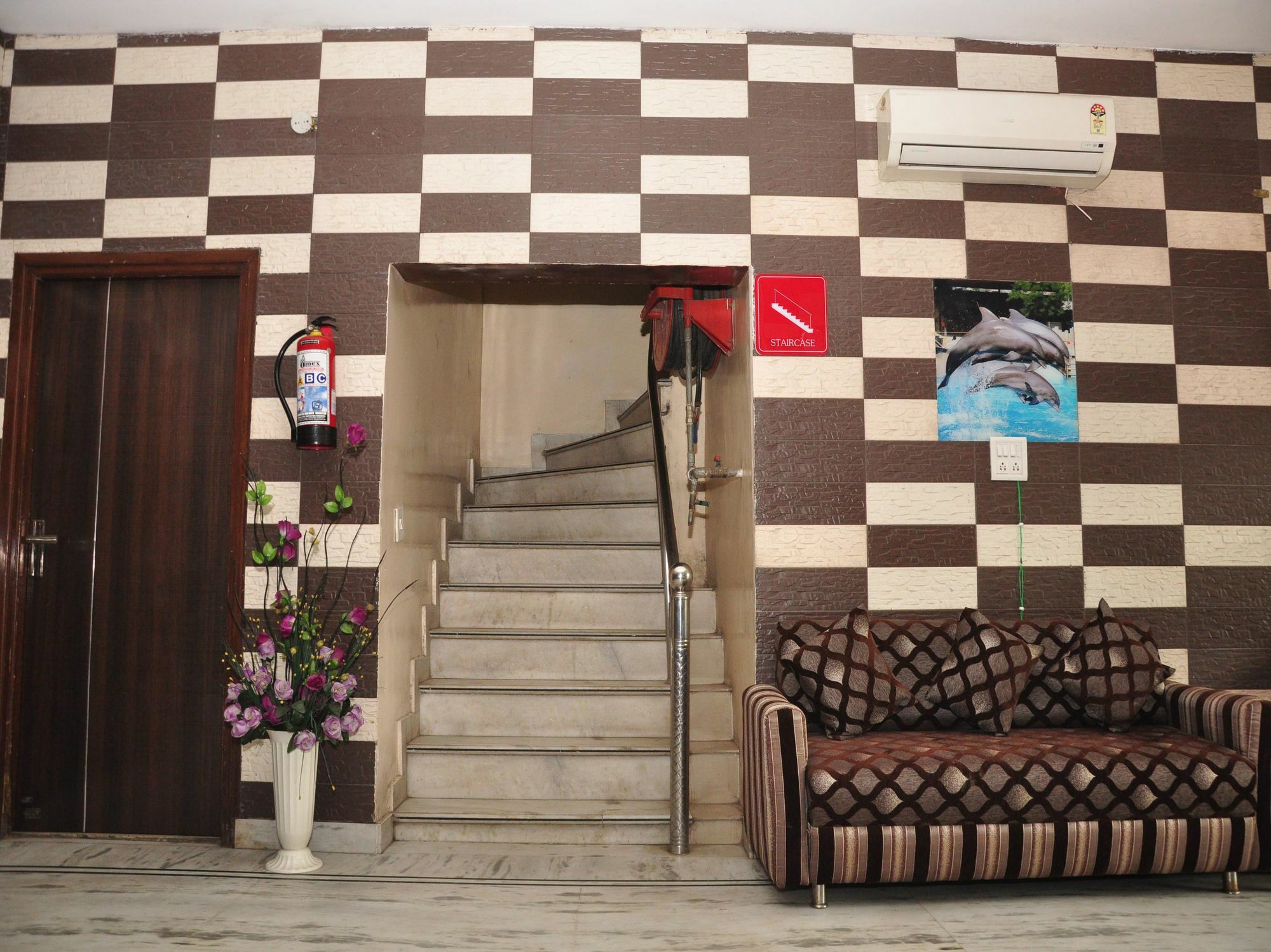 Hotel Hk Continental Amritsar Eksteriør bilde