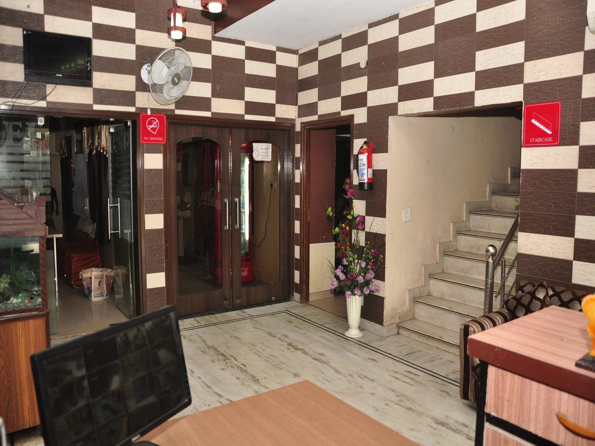 Hotel Hk Continental Amritsar Eksteriør bilde
